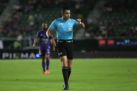 ¿Sabe cositas? David Faitelson advierte a Cruz Azul sobre el Gato Ortiz y otra hipotética final