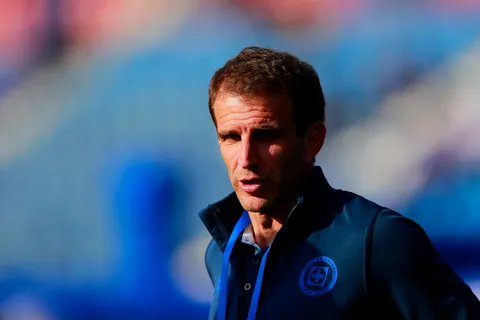 Iván Alonso volvió a quedar en el ojo de la tormenta tras el fichaje fallido de Miguel Borja.