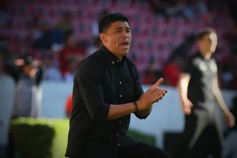 Gonzalo Pineda llenó de elogios a una figura actual de Cruz Azul al repasar su carrera.