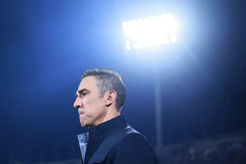 El futuro de Vicente Sánchez en Cruz Azul estaría sentenciado, según Carlos Ponce de León.