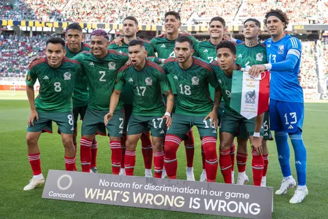 Santi Giménez y unas declaraciones contundentes hacia el futbol mexicano.