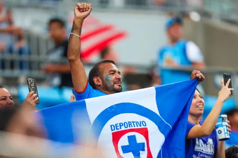 Afición de Cruz Azul pide la titularidad de un jugador para vencer al Philadelphia Union