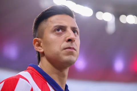 Piojo Alvarado ya lleva 5 goles en el Apertura 2026 con Chivas