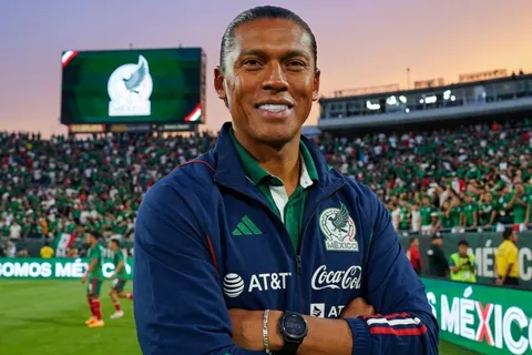El Tri aparece en el horizonte de Joel.