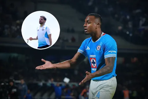 Willer Ditta se refirió al trabajo que lleva Larcamón en Cruz Azul.