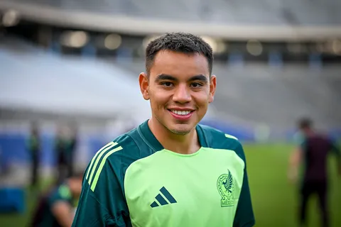Charly Rodríguez reportará con Cruz Azul tras su convocatoria con la Selección mexicana