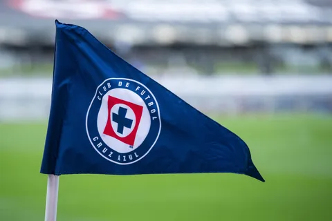 Ex de Cruz Azul denunció desigualdad en salarios.