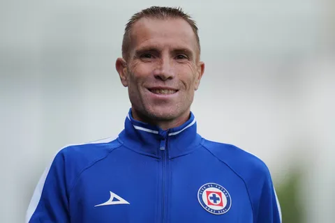 Sonríe Diego Testas, quien sumó a una gran jugadora a su plantilla celeste.