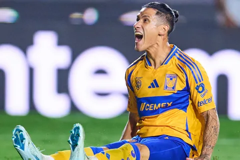 Uriel Antuna regresa al Estadio Azul tras su tormentosa salida.