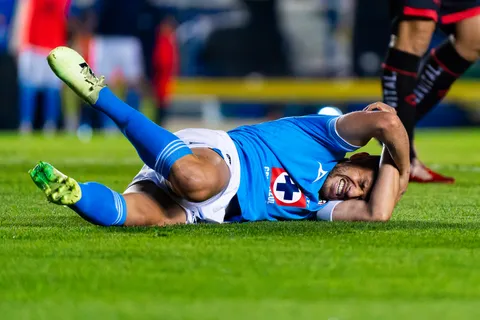Nacho Rivero recibió nueve puntadas tras patada en la cabeza: ¿juega la Jornada 4 con Cruz Azul ante Toluca?