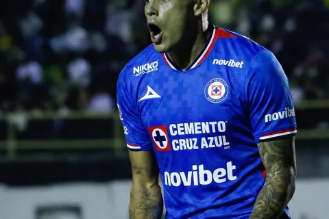 Juan José Calero llega a Cruz Azul como goleador de Liga Expansión.