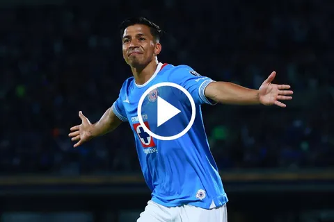 Cruz Azul pasó los cuartos ante León y se reencontrará con América.