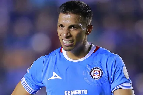 Ángel Sepúlveda entrenó diferenciado en Cruz Azul: ¿Está lesionado?