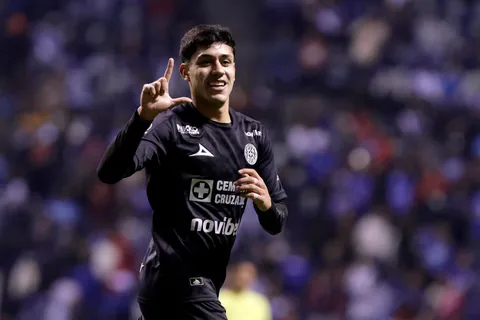 Omar Campos rompió el silencio tras las eliminaciones de Cruz Azul.