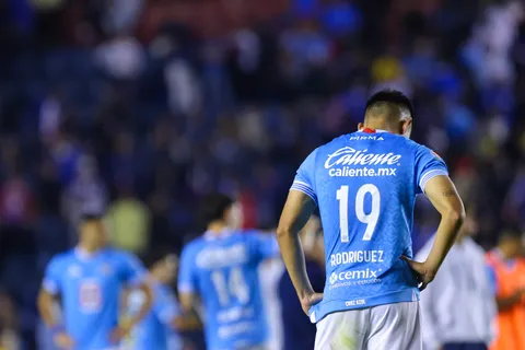 Problemas con la renovación de Charly Rodríguez con Cruz Azul: ¿Por qué no ha firmado?