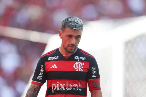 El tenso clima que acercaría a De Arrascaeta a Cruz Azul