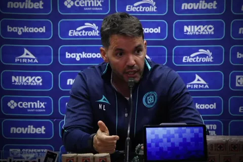 El DT de Cruz Azul habló en conferencia de prensa previo al duelo con Chivas por Liga MX.