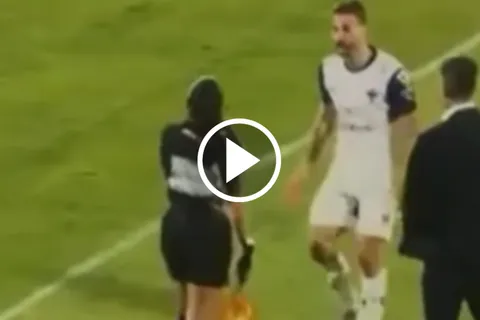 Polémica: Sergio Canales debió ser expulsado ante Cruz Azul por una acción que la TV no mostró