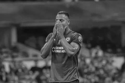 NO es por las expulsiones: la razón por la que Willer Ditta perdería su lugar en Cruz Azul