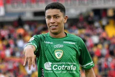 ¿Quién es Johan Rojas, el mediocampista que está cerca de Cruz Azul?