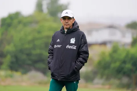 Ricardo Cadena entregó la lista para el Tri Sub 23.