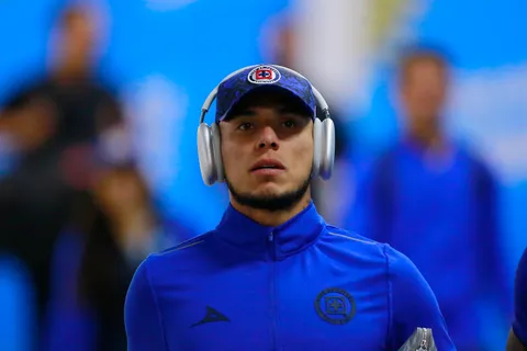 Carlos Salcedo volvió a entrenar con la Máquina