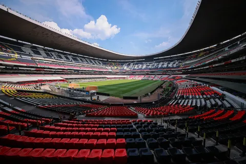 ¿Cuántos días hay que trabajar para comprar el boleto más caro del Cruz Azul vs. América?