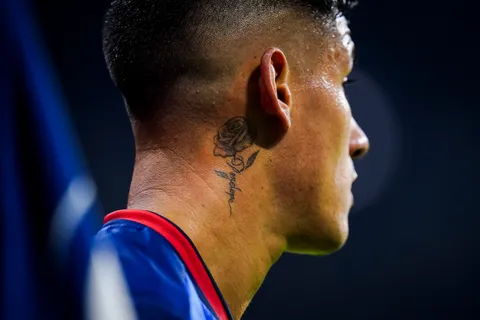 La publicación de Uriel Antuna que no gustará a Jonathan dos Santos, de América