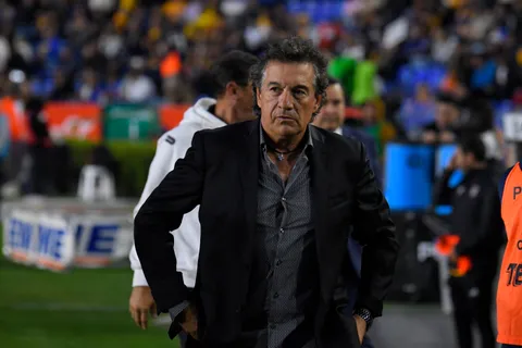 Rubén Omar Romano se ganó a la afición de Cruz Azul durante su paso en 2005.