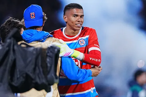 El ex Atlético Nacional sigue dando que hablar en el celeste.
