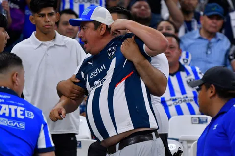 "No saben perder": Aficionados de Cruz Azul son expulsados del Estadio BBVA