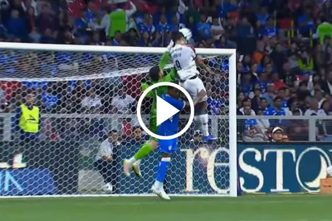 El ridículo error de Andrés Gudiño para regalarle el gol a Luis Puente en el Cruz Azul vs. Atlante