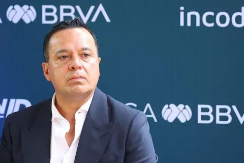 Víctor Velázquez visitó al plantel.