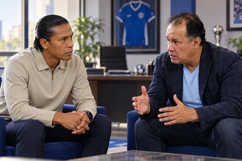 Juan Reynoso aconsejó a Joel Huiqui como DT de Cruz Azul.