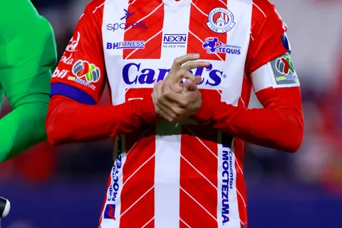 Juan Sanabria respondió a Cruz Azul y América.