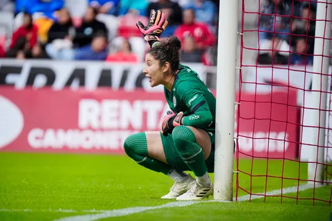 Cruz Azul Femenil confirmó la salida de Alejandría Godínez, que regresa a Rayadas.