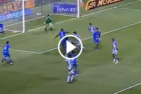 Christian Ebere puso el empate ante Pachuca en su primer juego como titular en Cruz Azul.