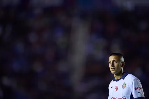 Bomba: Cruz Azul prepara el retorno del Piojo Alvarado para enero y tiene un plan para lograrlo
