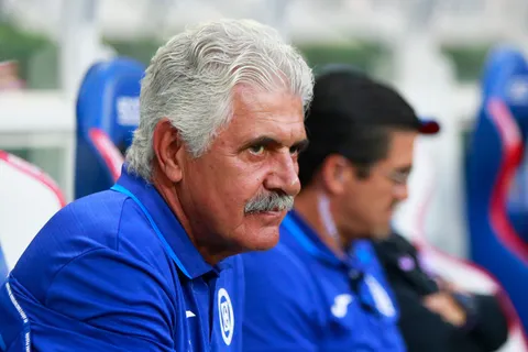 Ricardo Ferretti advirtió a Cruz Azul de esto