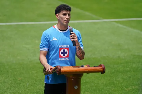 Peligra el debut de Jorge Sánchez para la fecha 2: ¿Por qué Cruz Azul sigue sin inscribirlo?