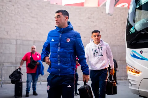 Cruz Azul ya renovó a tres jugadores: ¿qué pasó con Erik Lira que todavía no firma?