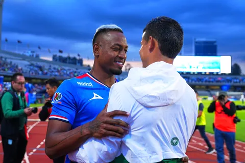 Willer Ditta menosprecia a un jugador de Cruz Azul por elogiar a James Rodríguez