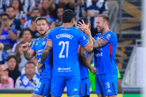 Cruz Azul pelea en la tabla de la temporada de la Liga MX,