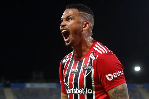 MERCADO 2023 | Tras caerse lo de Eduardo Aguirre, Cruz Azul va con todo por delantero brasileño... ¡ya hay oferta!