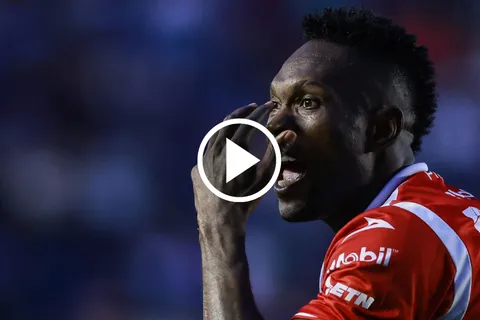 Diber Cambindo salió definitivamente de Cruz Azul.