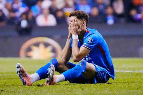 "Aviso" de Jesús Orozco a Joel Huiqui tras el fichaje de Alan Montes en la defensa de Cruz Azul