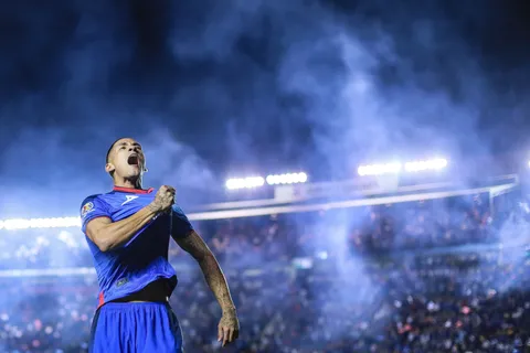 El responsable de la salida de Uriel Antuna tiene nombre y apellido: se encuentra en Cruz Azul