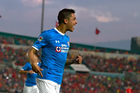 El ex de Cruz Azul que pintaba para figura y se retiró muy joven.