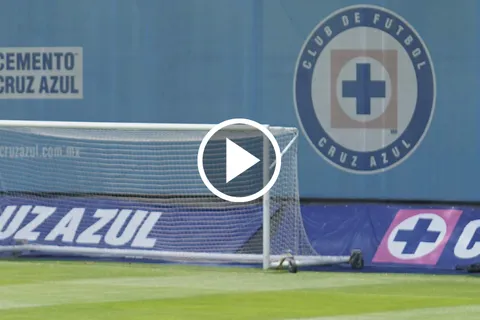 Cruz Azul tuvo una visita muy especial este lunes.