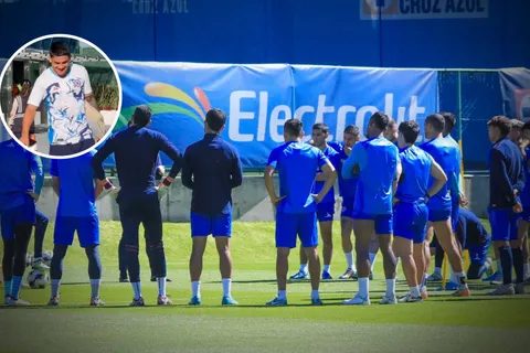 Toro Fernández viajó a Tijuana con Cruz Azul para el inicio de la Liguilla con la Ida de Cuartos de Final